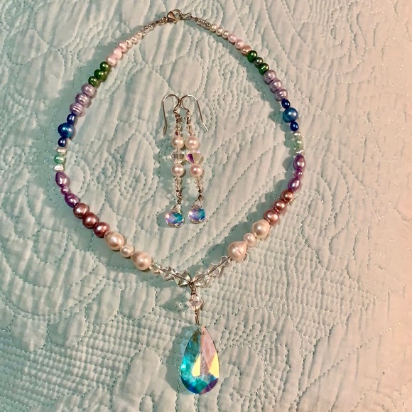 Colorful Freshwater Pearl set with Aurora pendant - Picture 3 of 8